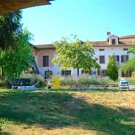 With 2 Bedrooms In With Private Pool Furnished Terrace And Wifi Appartement Moasca