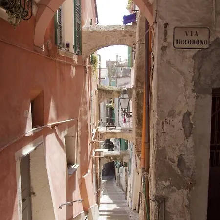 With 2 Bedrooms In With Private Pool Furnished Terrace And Wifi * Moasca